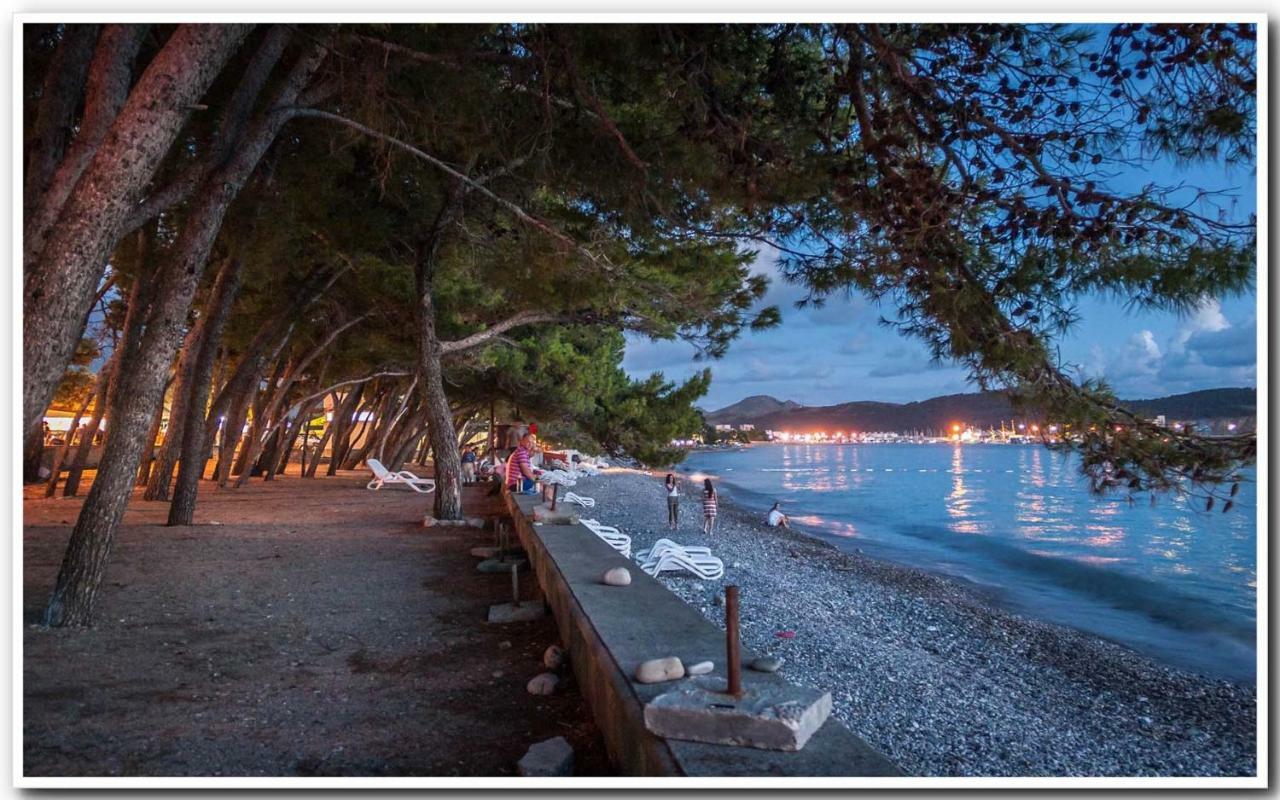 Luda Kuca Daire Bar Dış mekan fotoğraf